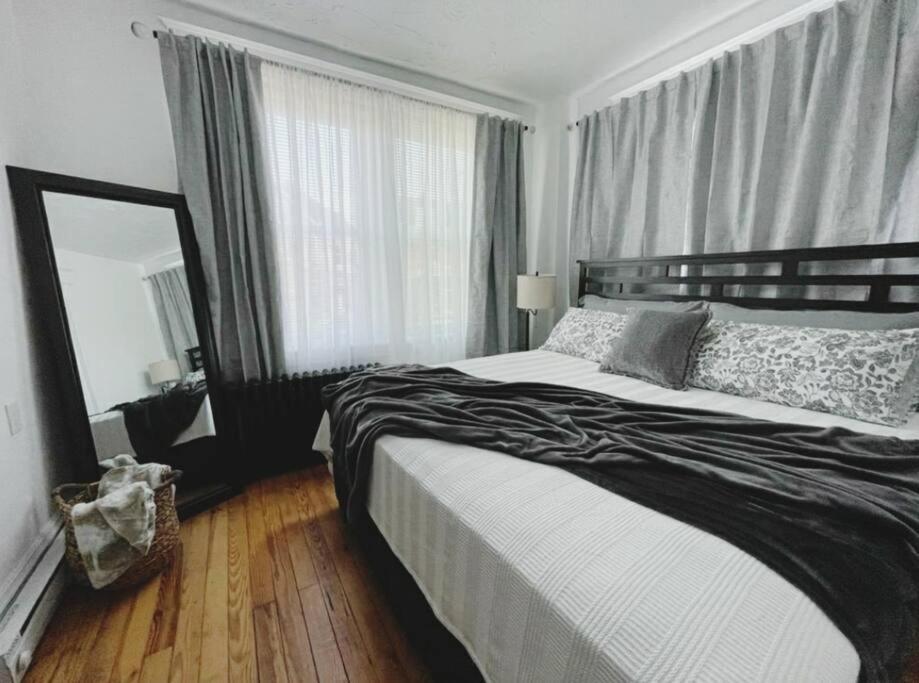 Lovely 2Br W Office Space - King Bed & Alexa Apartment Pittsburgh Bagian luar foto