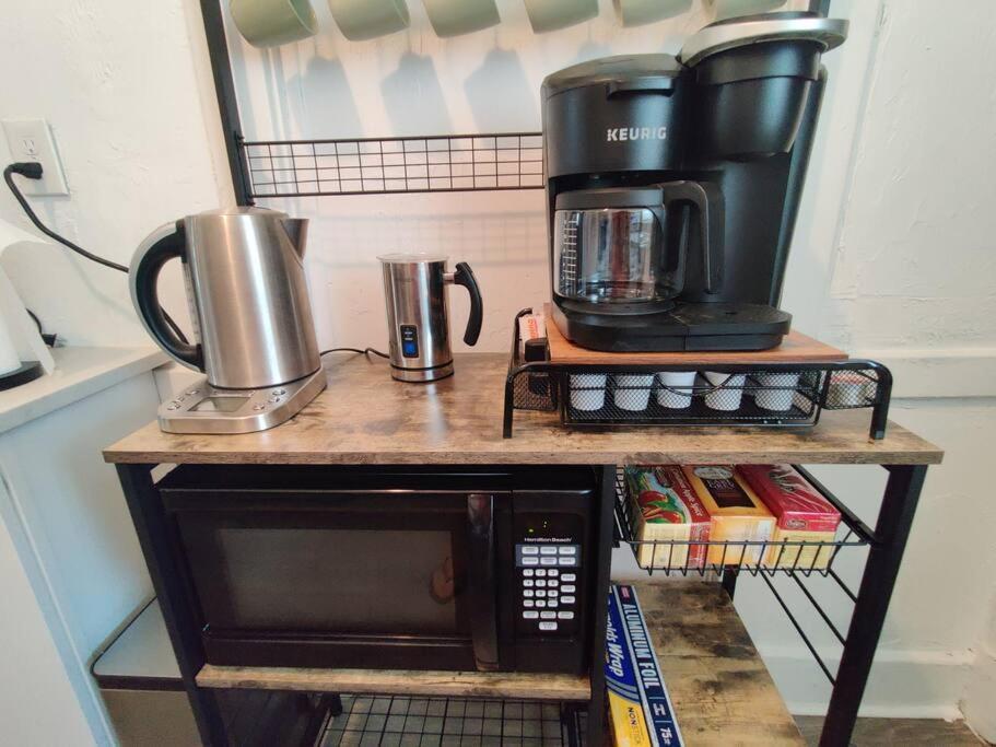 Lovely 2Br W Office Space - King Bed & Alexa Apartment Pittsburgh Bagian luar foto